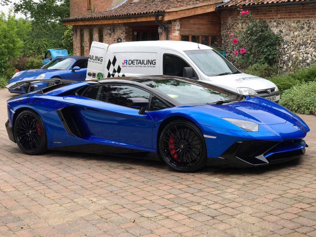 Car Detailing Lamborghini Blue